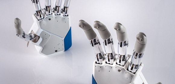 World’s First Bionic Hand with Sensory Feedback Ready for Transplant