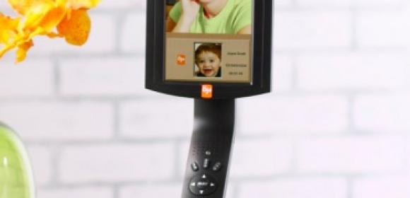 Say Hello to the Ojo Shadow Video Phone