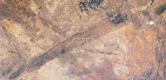 Zimbabwe's Great Dyke Analyzed Thoroughly