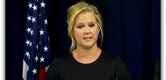 Amy Schumer Pleads for Gun Control After Lafayette Shooting - Video
