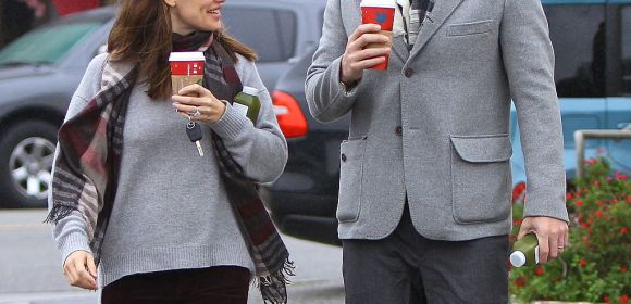 Ben Affleck Still Wearing His Wedding Ring, Reunites with Jennifer Garner After Nanny Scandal