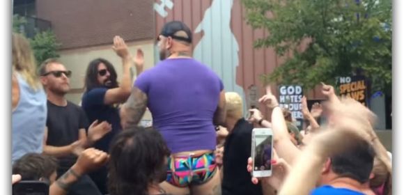 Foo Fighters Troll the Westboro Baptist Church in the Best Way Possible - Video