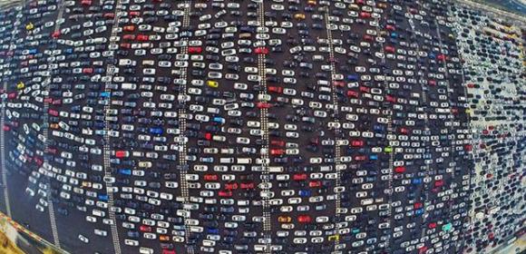 Here's What a 50-Lane Traffic Jam Looks Like