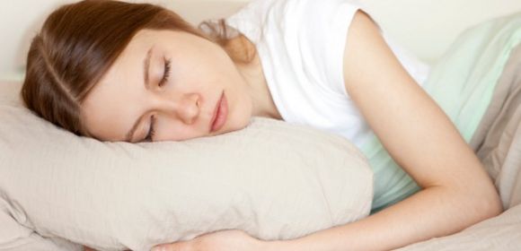 Sleep on Your Side to Improve Brain Function, Cut Alzheimer's Risk