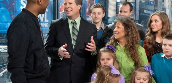 The Duggars Are Going Broke, Desperate for Cash