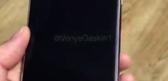 Video of Apple iPhone 8 Mockup Reveals Vertical Dual-Lens Setup on the Rear