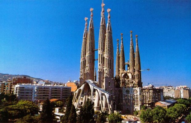 Barcelona's Sagrada Familia will soon get an ice-based replica
