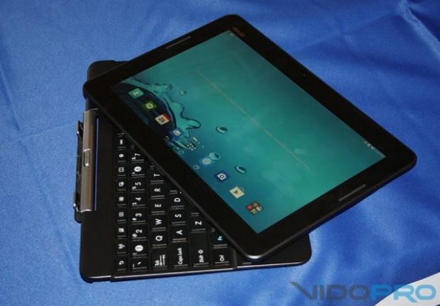 ASUS Transformer Pad TF303 shown in first live pics?
