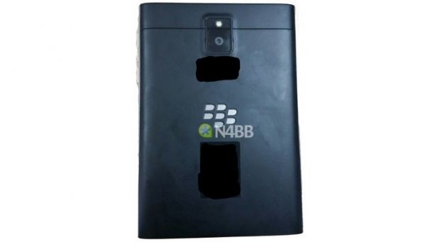 BlackBerry Windermere (back)