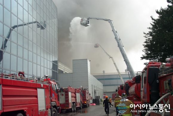 Fire at Galaxy S5 PCBs factory