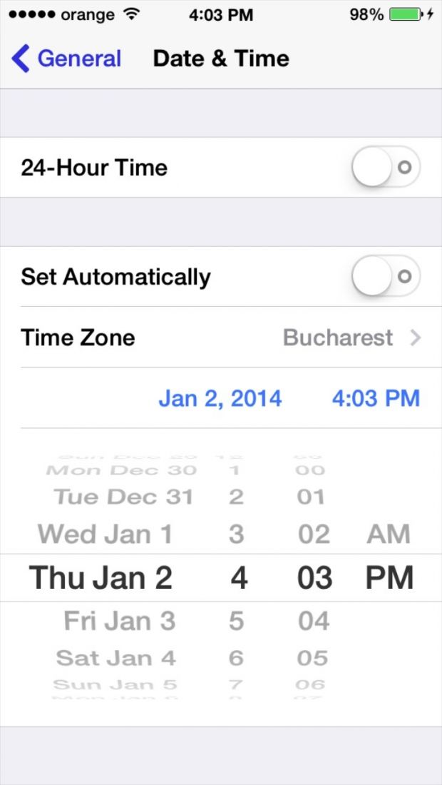 Changing the date and time on the iDevice