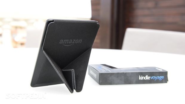 Kindle Voyage standing straight