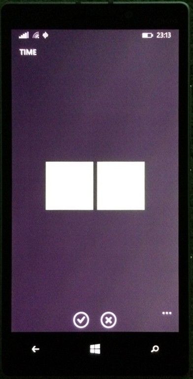 Nokia Lumia 930 affected by purple discoloration issue