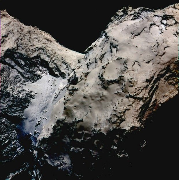 False color image showing the smooth Hapi region connecting the comet's two lobes