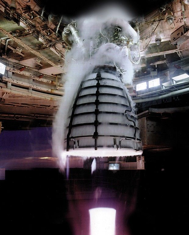 RS-25 engine pictured while undergoing testing