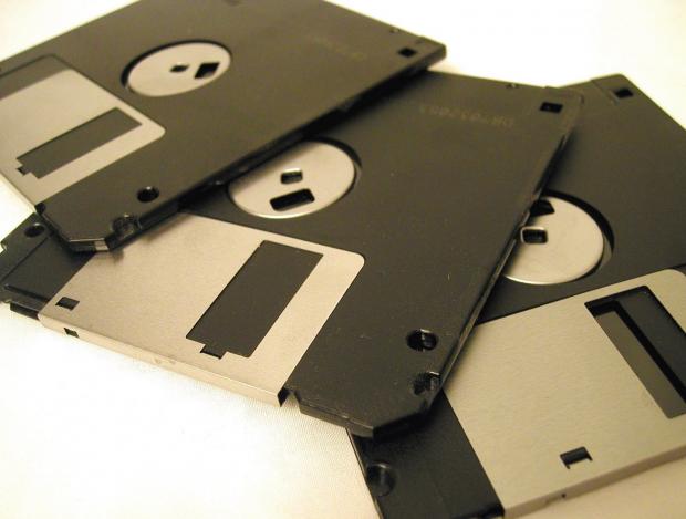 how to erase a floppy disk that windows cannot format