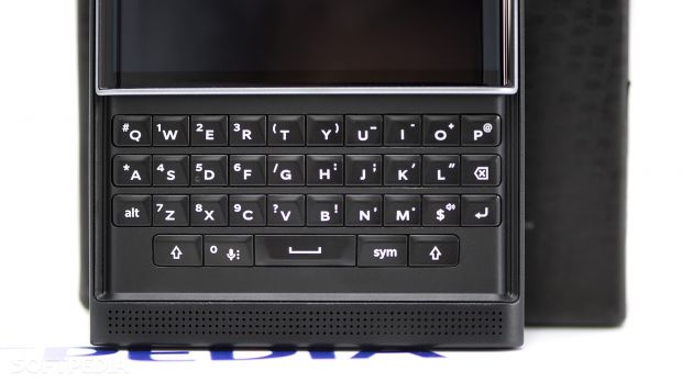 BlackBerry PRIV speaker grille