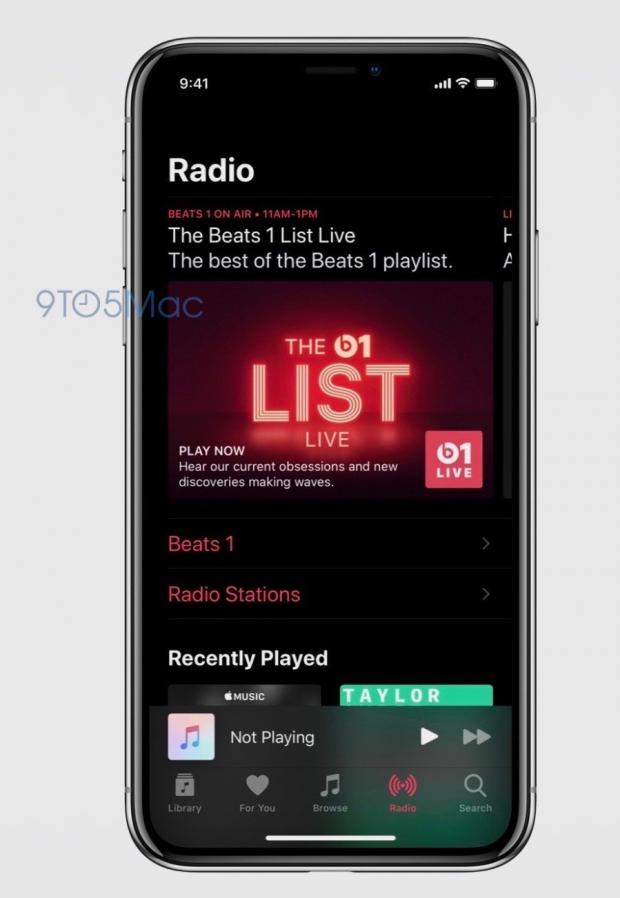 iOS 13 - Apple Music with dark mode