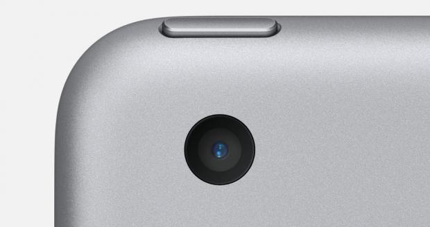 Apple iPad (2018) rear-facing camera