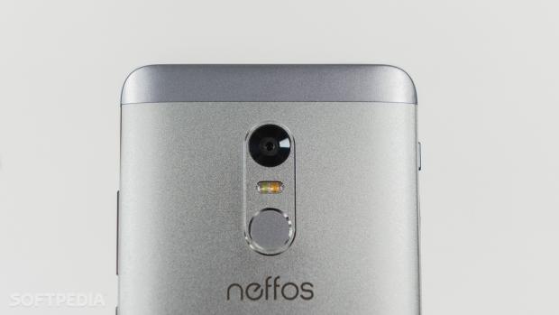 Neffos X1 camera and fingerprint sensor