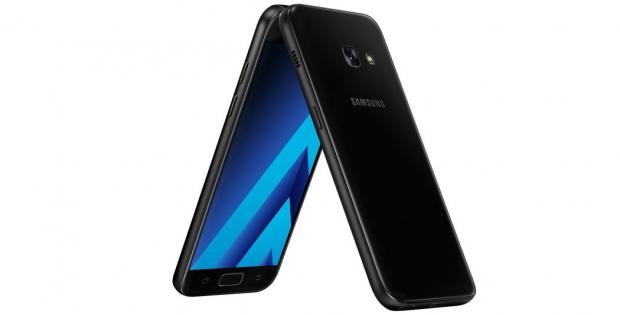 Samsung Galaxy A7 (2017) is powered by a Samsung SDI battery