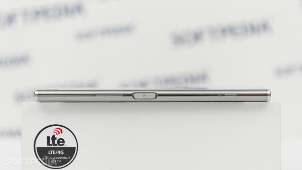 Sony Xperia XZ Premium power button with fingerprint scanner