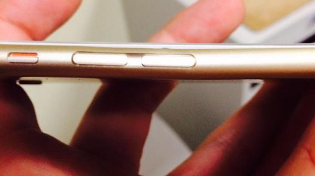 Bent iPhone 6 Plus (Gold)