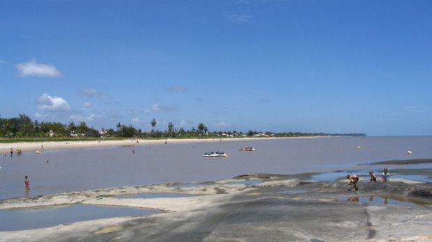 Kourou's long, sandy beach, where the 14 year old winner will enjoy the Sun and an ice coke.