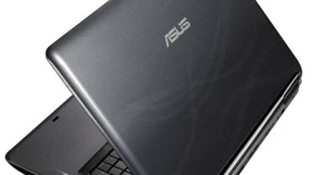 ASUS' new F50 and F70 laptops sport elegant design