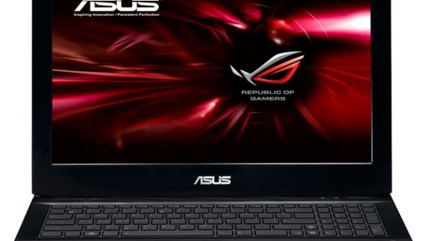 Asus ROG G53SX gaming notebook - Front