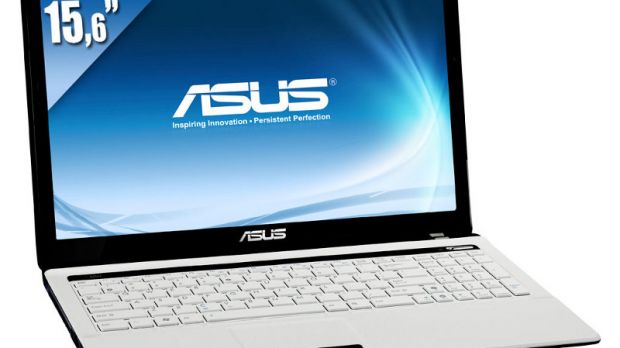Asus X53SC 15.6-inch Sandy Bridge-powered notebook