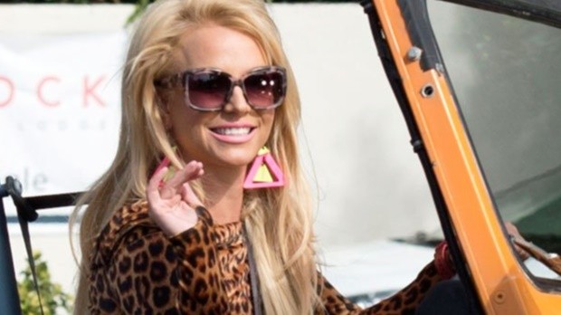 Britney Spears has reportedly been banned from eating out, to prevent her from gaining more weight