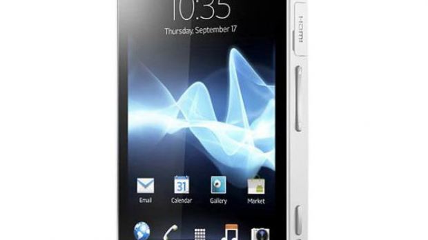 Sony Xperia S (front)