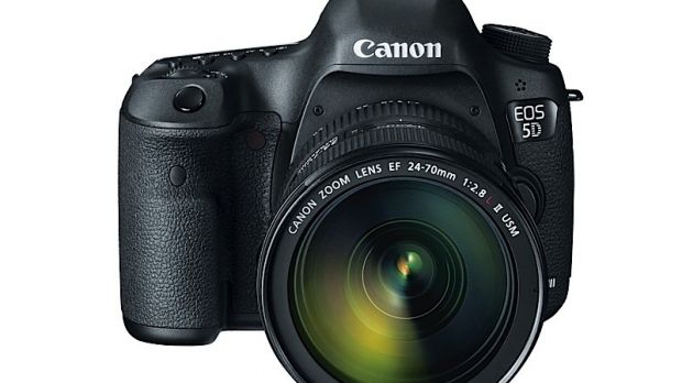 Canon EOS 5D Mark III full-frame DSLR