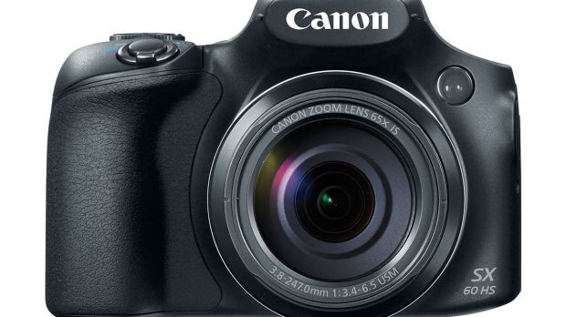 Canon PowerShot SX60 HS frontal view