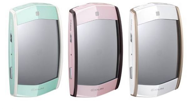 Casio’s Kawaii Selfie for Mirror Cam comes in three colors
