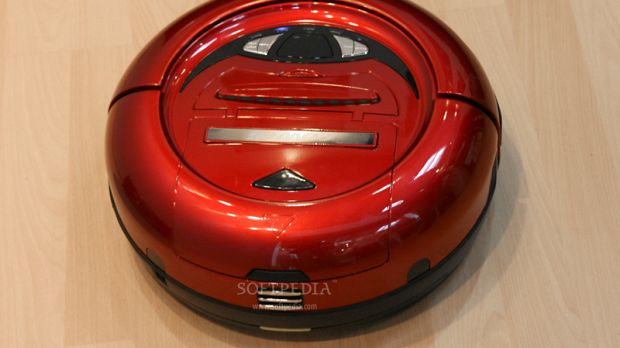 Roomba: Front view