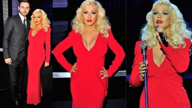 Christina Aguilera makes first post-pregnancy appearance, looks drop-dead gorgeous
