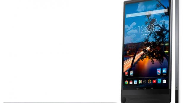 Dell Venue 8 7000 showing its skinny frame