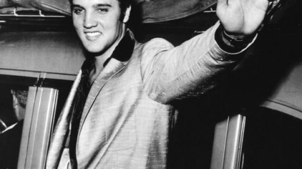 Poem wrote by Elvis Presley sells for $20,000 in online auction