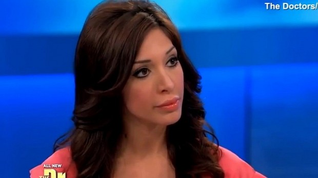 Farrah Abraham stares blankly when she's told she should stop with all the plastic surgery