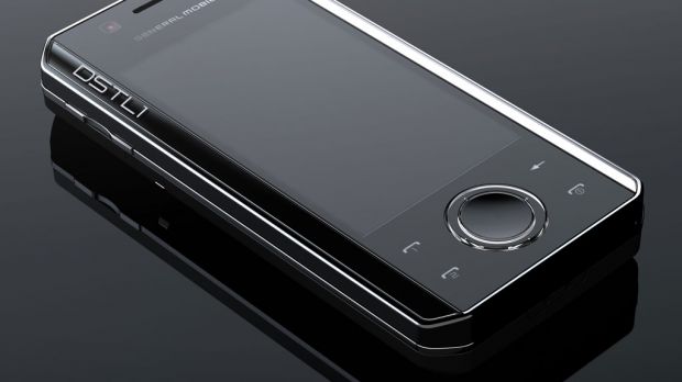 General Mobile dual-SIM DSTL1 Android phone
