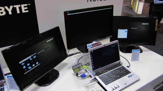 Gigabyte demonstrates external graphics running on a notebook, triple-monitor support