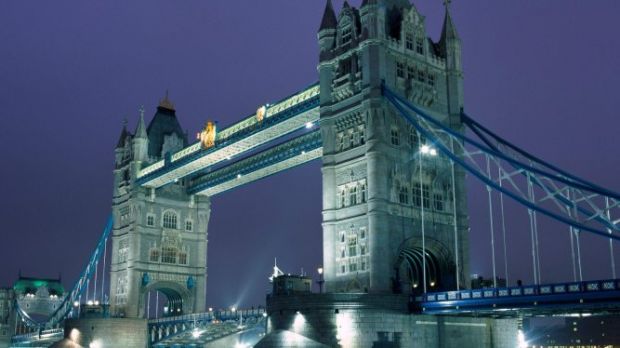 Tower Bridge by night