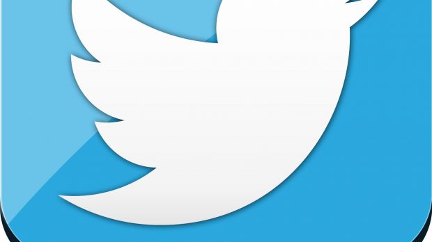 Twitter helps users report abuse and spam