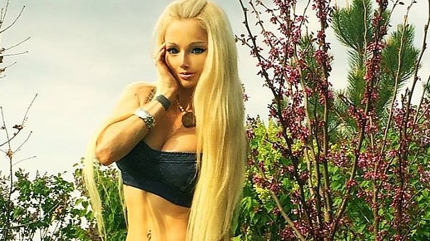 Valeria Lukyanova, aka the Human Barbie, is now ripped