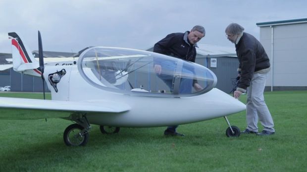Hybrid plane is powered by an electric motor and a petrol engine