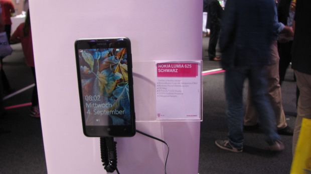 Nokia Lumia 625 Hands-on