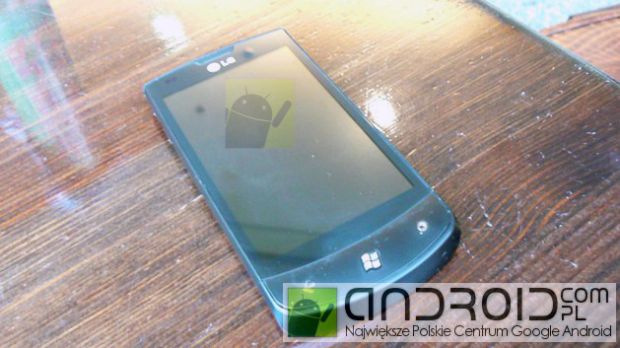 LG E900 with Windows Phone 7