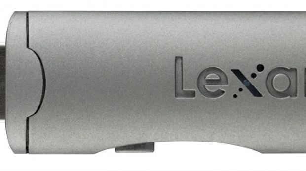 Lexar reveals its Echo SE and Echo ZE backup flash drives